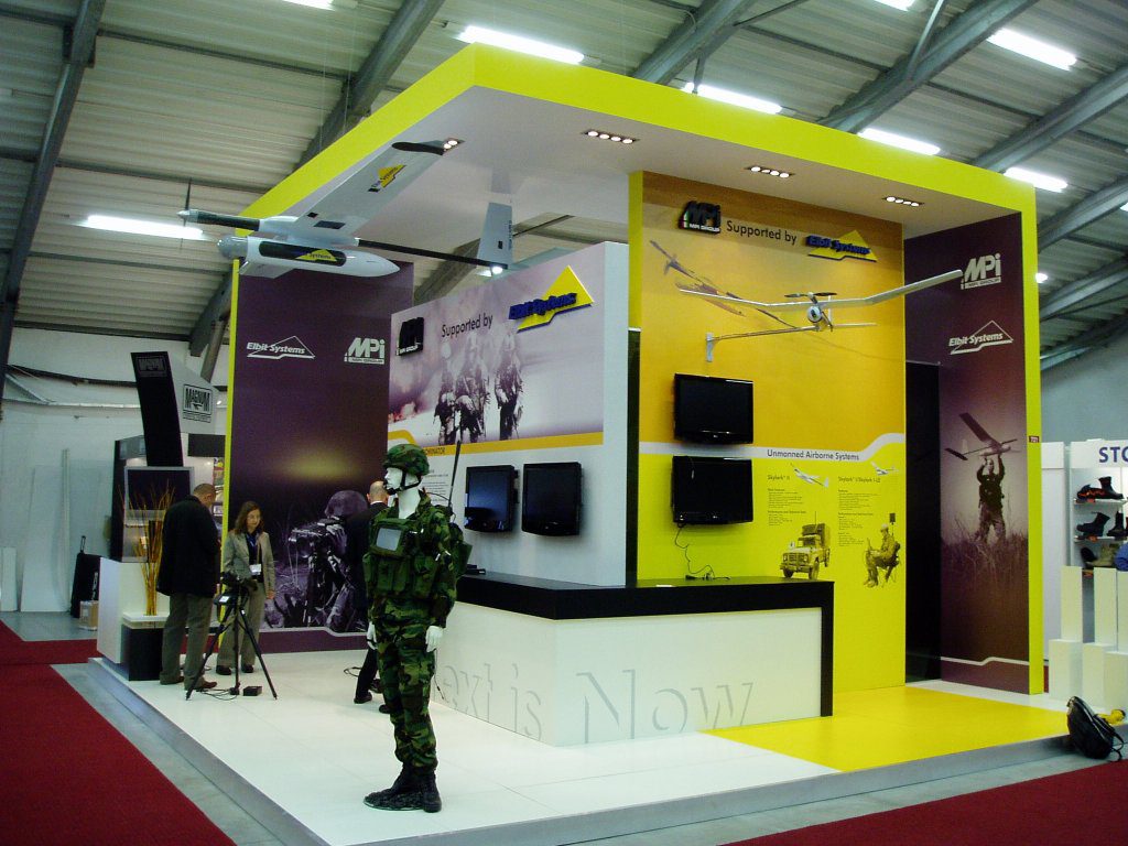 Custom stand – finished example